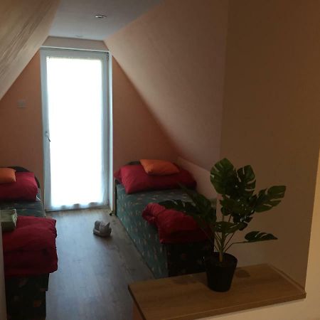Izabella Vendeghaz Somlo Appartement Doba Buitenkant foto